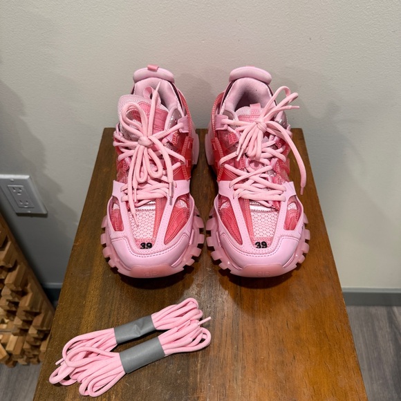Balenciaga Track Clear Sole Sneaker in Pink, 39 - Picture 6 of 7